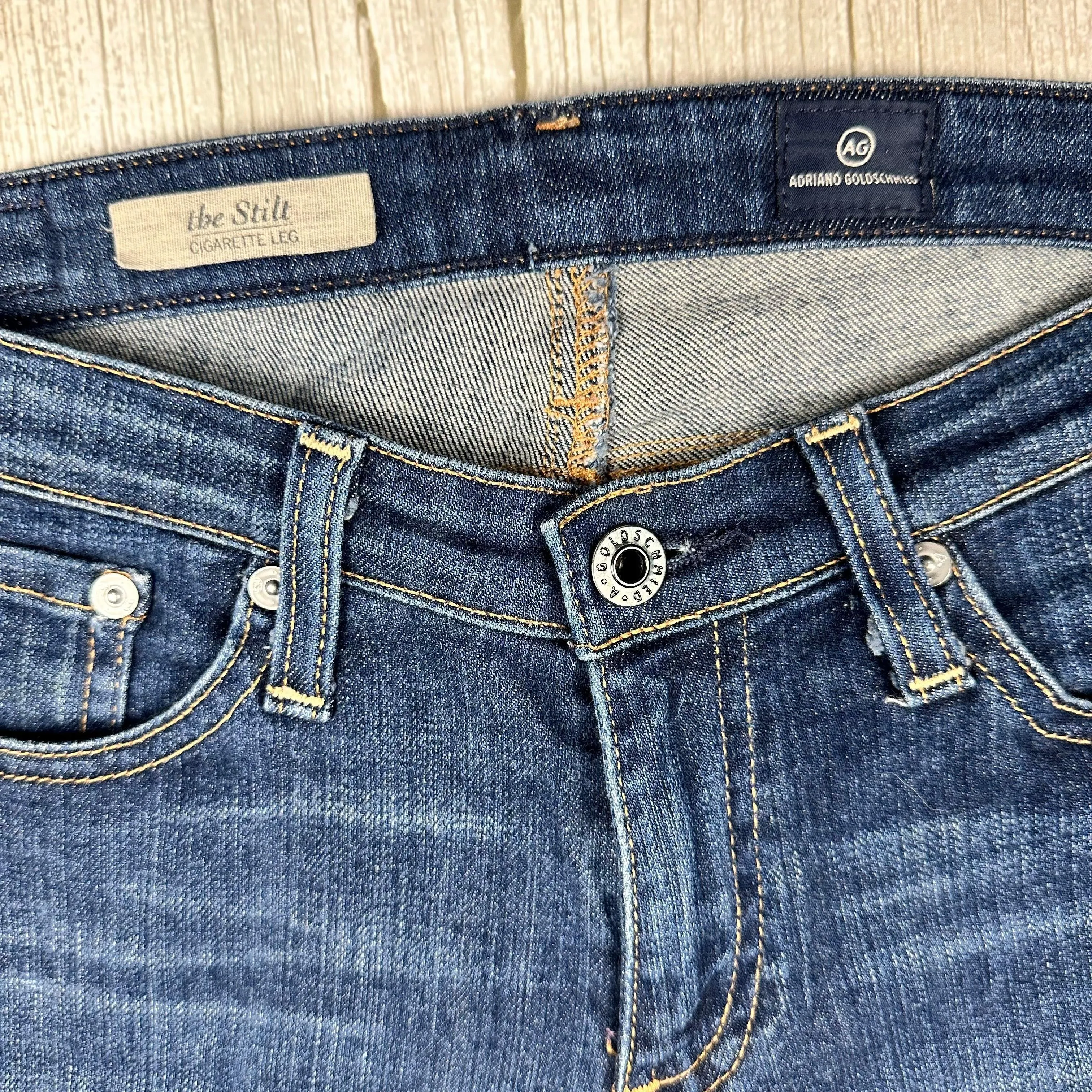 AG Adriano Goldschmied 'the Stilt'  Cigarette Slim Fit Jeans- Size 26R