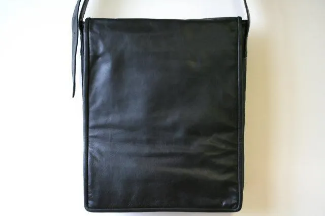 Satchel - black